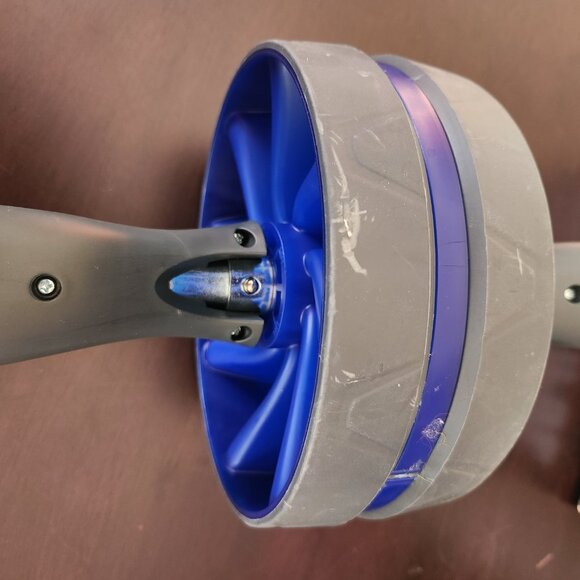 AB Roller Wheel with Ergonomic handle, Non Slip, Exercise Equipment, Portable - Picture 3 of 5